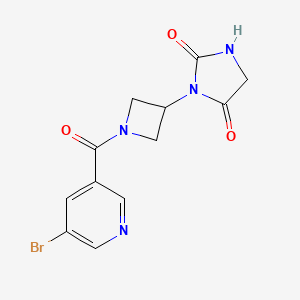 molecular formula C12H11BrN4O3 B2653446 3-(1-(5-Bromonicotinoyl)azetidin-3-yl)imidazolidine-2,4-dione CAS No. 2034425-60-8