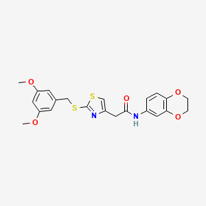 molecular formula C22H22N2O5S2 B2654108 N-(2,3-dihydrobenzo[b][1,4]dioxin-6-yl)-2-(2-((3,5-dimethoxybenzyl)thio)thiazol-4-yl)acetamide CAS No. 941922-49-2