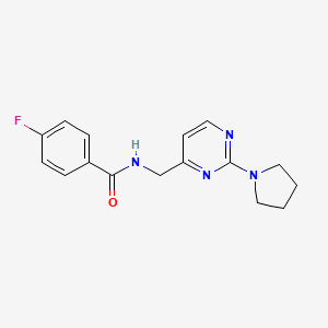 molecular formula C16H17FN4O B2654777 4-氟-N-((2-(吡咯烷-1-基)嘧啶-4-基)甲基)苯甲酰胺 CAS No. 1796965-71-3