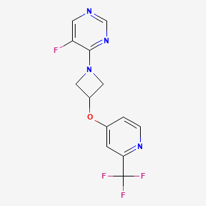 molecular formula C13H10F4N4O B2654842 5-Fluoro-4-[3-[2-(trifluoromethyl)pyridin-4-yl]oxyazetidin-1-yl]pyrimidine CAS No. 2380141-73-9
