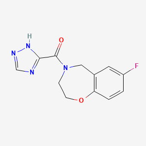 molecular formula C12H11FN4O2 B2655032 (7-fluoro-2,3-dihydrobenzo[f][1,4]oxazepin-4(5H)-yl)(1H-1,2,4-triazol-5-yl)methanone CAS No. 2034204-34-5