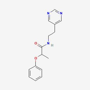 molecular formula C15H17N3O2 B2655275 2-phenoxy-N-(2-(pyrimidin-5-yl)ethyl)propanamide CAS No. 2034603-11-5