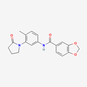 molecular formula C19H18N2O4 B2655676 N-[4-methyl-3-(2-oxopyrrolidin-1-yl)phenyl]-1,3-benzodioxole-5-carboxamide CAS No. 941889-86-7