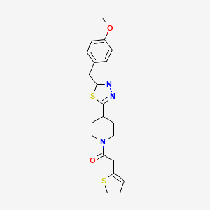 1-(4-(5-(4-Methoxybenzyl)-1,3,4-thiadiazol-2-yl)piperidin-1-yl)-2-(thiophen-2-yl)ethanone