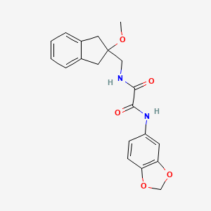 molecular formula C20H20N2O5 B2657018 N1-(benzo[d][1,3]dioxol-5-yl)-N2-((2-methoxy-2,3-dihydro-1H-inden-2-yl)methyl)oxalamide CAS No. 2034347-48-1