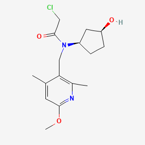 B2657119 2-Chloro-N-[(1R,3S)-3-hydroxycyclopentyl]-N-[(6-methoxy-2,4-dimethylpyridin-3-yl)methyl]acetamide CAS No. 2418596-64-0