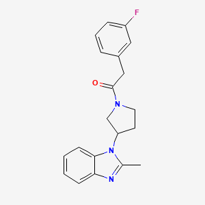 2-(3-fluorophenyl)-1-(3-(2-methyl-1H-benzo[d]imidazol-1-yl)pyrrolidin-1-yl)ethanone