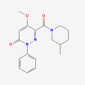 molecular formula C18H21N3O3 B2658081 5-methoxy-6-[(3-methylpiperidino)carbonyl]-2-phenyl-3(2H)-pyridazinone CAS No. 1005302-69-1