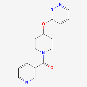 molecular formula C15H16N4O2 B2659153 (4-(Pyridazin-3-yloxy)piperidin-1-yl)(pyridin-3-yl)methanone CAS No. 1797270-62-2