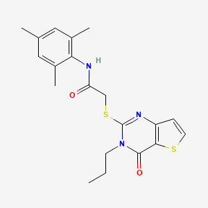 molecular formula C20H23N3O2S2 B2659308 2-[(4-氧代-3-丙基-3,4-二氢噻吩并[3,2-d]嘧啶-2-基)硫代基]-N-(2,4,6-三甲基苯基)乙酰胺 CAS No. 1252876-22-4