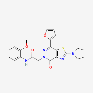 molecular formula C22H21N5O4S B2659978 2-(7-(furan-2-yl)-4-oxo-2-(pyrrolidin-1-yl)thiazolo[4,5-d]pyridazin-5(4H)-yl)-N-(2-methoxyphenyl)acetamide CAS No. 1105240-04-7