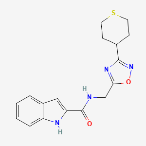 B2660586 N-((3-(tetrahydro-2H-thiopyran-4-yl)-1,2,4-oxadiazol-5-yl)methyl)-1H-indole-2-carboxamide CAS No. 2034519-03-2