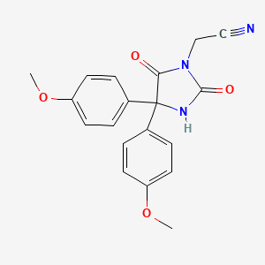 B2660964 2-[4,4-Bis(4-methoxyphenyl)-2,5-dioxoimidazolidin-1-yl]acetonitrile CAS No. 1182599-45-6