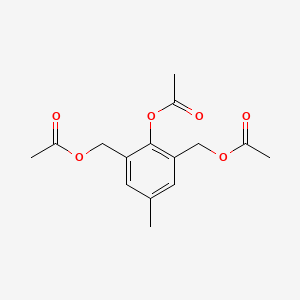 molecular formula C15H18O6 B2661288 2-(Acetyloxy)-3-[(acetyloxy)methyl]-5-methylbenzyl acetate CAS No. 109478-36-6