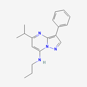 molecular formula C18H22N4 B2661314 3-phenyl-5-(propan-2-yl)-N-propylpyrazolo[1,5-a]pyrimidin-7-amine CAS No. 890630-28-1