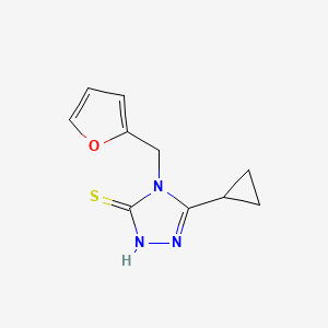 molecular formula C10H11N3OS B2662107 5-环丙基-4-(呋喃-2-基甲基)-4H-1,2,4-三唑-3-硫醇 CAS No. 735342-68-4