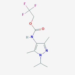 2,2,2-trifluoroethyl N-[3,5-dimethyl-1-(propan-2-yl)-1H-pyrazol-4-yl]carbamate