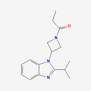 molecular formula C16H21N3O B2666056 1-[3-(2-Propan-2-ylbenzimidazol-1-yl)azetidin-1-yl]propan-1-one CAS No. 2415469-22-4