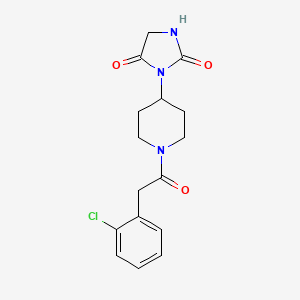 molecular formula C16H18ClN3O3 B2667405 3-(1-(2-(2-Chlorophenyl)acetyl)piperidin-4-yl)imidazolidine-2,4-dione CAS No. 2319809-96-4
