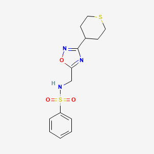 molecular formula C14H17N3O3S2 B2667483 N-((3-(tetrahydro-2H-thiopyran-4-yl)-1,2,4-oxadiazol-5-yl)methyl)benzenesulfonamide CAS No. 2034562-86-0