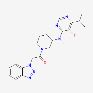 molecular formula C21H26FN7O B2667849 2-(Benzotriazol-1-yl)-1-[3-[(5-fluoro-6-propan-2-ylpyrimidin-4-yl)-methylamino]piperidin-1-yl]ethanone CAS No. 2415509-21-4