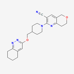 molecular formula C23H27N5O2 B2667921 2-(4-(((5,6,7,8-四氢咪唑-3-基)氧基)甲基)哌啶-1-基)-7,8-二氢-5H-吡喃并[4,3-b]吡啶-3-碳腈 CAS No. 2309728-26-3