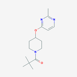 molecular formula C15H23N3O2 B2668389 2,2-Dimethyl-1-(4-((2-methylpyrimidin-4-yl)oxy)piperidin-1-yl)propan-1-one CAS No. 2097897-52-2