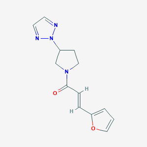 (E)-1-(3-(2H-1,2,3-triazol-2-yl)pyrrolidin-1-yl)-3-(furan-2-yl)prop-2-en-1-one