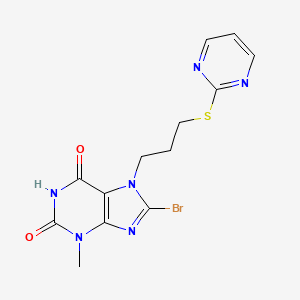 molecular formula C13H13BrN6O2S B2668760 8-Bromo-3-methyl-7-(3-pyrimidin-2-ylsulfanylpropyl)purine-2,6-dione CAS No. 879470-75-4