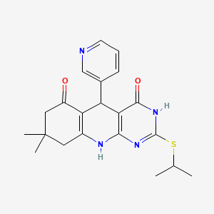 molecular formula C21H24N4O2S B2669056 2-(isopropylthio)-8,8-dimethyl-5-(pyridin-3-yl)-7,8,9,10-tetrahydropyrimido[4,5-b]quinoline-4,6(3H,5H)-dione CAS No. 627048-74-2