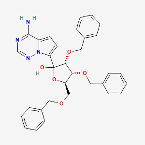 molecular formula C32H32N4O5 B2669292 (3R,4R,5R)-2-(4-aminopyrrolo[2,1-f][1,2,4]triazin-7-yl)-3,4-bis(benzyloxy)-5-((benzyloxy)methyl)tetrahydrofuran-2-ol CAS No. 1355049-94-3