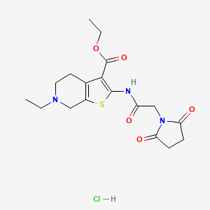 molecular formula C18H24ClN3O5S B2670605 乙酸2-(2-(2,5-二氧代吡咯烷-1-基)乙酰氨基)-6-乙基-4,5,6,7-四氢噻吩[2,3-c]吡啶-3-羧酸酯盐酸盐 CAS No. 1330959-59-5