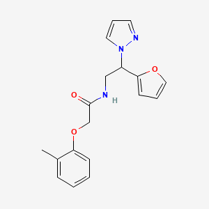 molecular formula C18H19N3O3 B2670814 N-(2-(呋喃-2-基)-2-(1H-吡唑-1-基)乙基)-2-(邻甲苯氧基)乙酰胺 CAS No. 2034566-23-7