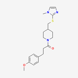 molecular formula C20H27N3O2S B2671262 3-(4-甲氧基苯基)-1-(4-(((1-甲基-1H-咪唑-2-基)硫基)甲基)哌啶-1-基)丙酮 CAS No. 1428348-66-6