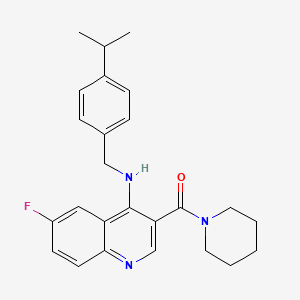 molecular formula C25H28FN3O B2671418 (6-Fluoro-4-{[4-(propan-2-yl)benzyl]amino}quinolin-3-yl)(piperidin-1-yl)methanone CAS No. 1797222-94-6