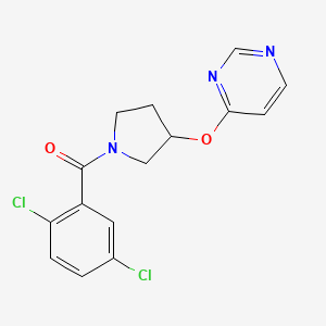 molecular formula C15H13Cl2N3O2 B2671696 (2,5-Dichlorophenyl)(3-(pyrimidin-4-yloxy)pyrrolidin-1-yl)methanone CAS No. 2034395-86-1