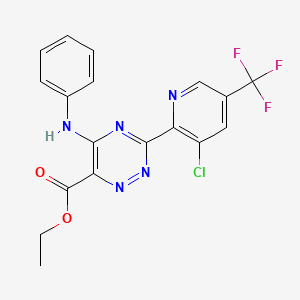 molecular formula C18H13ClF3N5O2 B2672356 Ethyl 5-anilino-3-[3-chloro-5-(trifluoromethyl)-2-pyridinyl]-1,2,4-triazine-6-carboxylate CAS No. 2061357-29-5