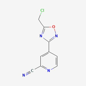 molecular formula C9H5ClN4O B2672388 4-(5-(Chloromethyl)-1,2,4-oxadiazol-3-yl)picolinonitrile CAS No. 1956365-56-2