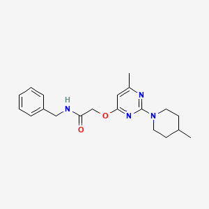 molecular formula C20H26N4O2 B2672590 N-苄基-2-{[6-甲基-2-(4-甲基哌啶-1-基)嘧啶-4-基]氧基}乙酰胺 CAS No. 1226430-97-2