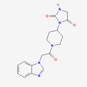molecular formula C17H19N5O3 B2672706 3-(1-(2-(1H-苯并[d]咪唑-1-基)乙酰)哌啶-4-基)咪唑烷-2,4-二酮 CAS No. 2034298-38-7