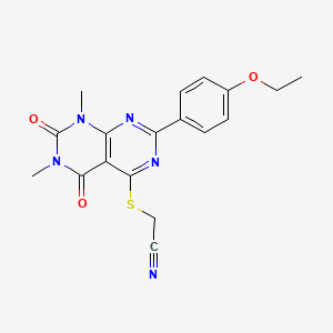 molecular formula C18H17N5O3S B2673380 2-[7-(4-乙氧苯基)-1,3-二甲基-2,4-二氧代嘧啶[4,5-d]嘧啶-5-基]硫基乙腈 CAS No. 872695-90-4