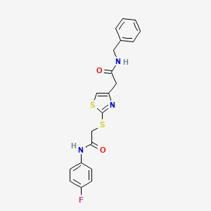 molecular formula C20H18FN3O2S2 B2673823 N-苄基-2-(2-((2-((4-氟苯基)氨基)-2-氧代乙基)硫)噻唑-4-基)乙酰胺 CAS No. 941874-15-3