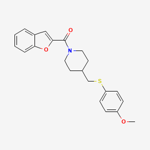 molecular formula C22H23NO3S B2674686 Benzofuran-2-yl(4-(((4-methoxyphenyl)thio)methyl)piperidin-1-yl)methanone CAS No. 1421462-95-4