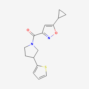 molecular formula C15H16N2O2S B2674931 (5-Cyclopropylisoxazol-3-yl)(3-(thiophen-2-yl)pyrrolidin-1-yl)methanone CAS No. 2185590-51-4