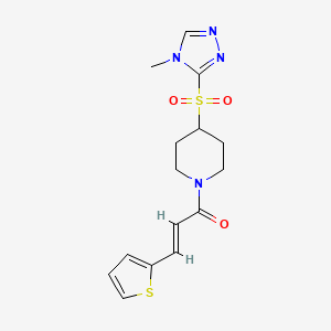 (E)-1-(4-((4-methyl-4H-1,2,4-triazol-3-yl)sulfonyl)piperidin-1-yl)-3-(thiophen-2-yl)prop-2-en-1-one