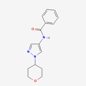 molecular formula C15H17N3O2 B2675128 N-(1-(tetrahydro-2H-pyran-4-yl)-1H-pyrazol-4-yl)benzamide CAS No. 1448074-98-3
