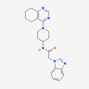molecular formula C22H26N6O B2675510 2-(1H-benzo[d]imidazol-1-yl)-N-(1-(5,6,7,8-tetrahydroquinazolin-4-yl)piperidin-4-yl)acetamide CAS No. 1904306-35-9