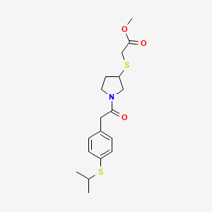 molecular formula C18H25NO3S2 B2676695 Methyl 2-[(1-{2-[4-(propan-2-ylsulfanyl)phenyl]acetyl}pyrrolidin-3-yl)sulfanyl]acetate CAS No. 2097936-42-8