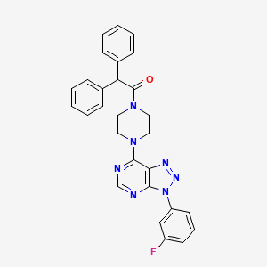 molecular formula C28H24FN7O B2678062 1-(4-(3-(3-fluorophenyl)-3H-[1,2,3]triazolo[4,5-d]pyrimidin-7-yl)piperazin-1-yl)-2,2-diphenylethanone CAS No. 920227-86-7