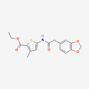 molecular formula C17H17NO5S B2678135 乙酸乙酯 5-(2-(苯并[d][1,3]二氧杂环-5-基)乙酰氨基)-3-甲基硫代吡咯烷-2-羧酸酯 CAS No. 921923-11-7